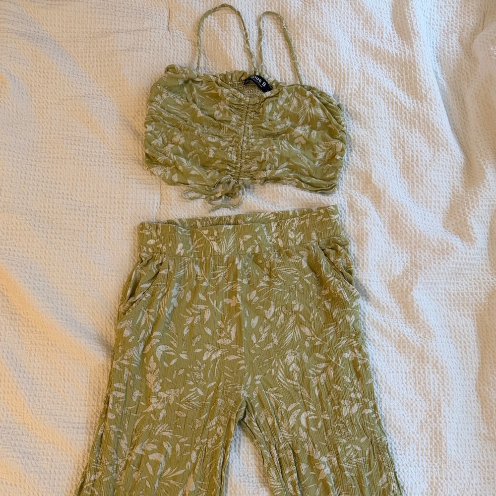 Green Leaf Print Crop Top and Pants Set